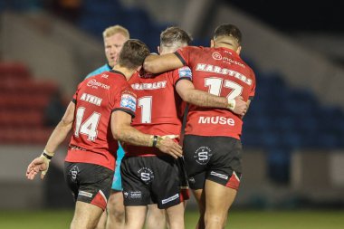 Salford Red Devils takımından Ryan Brierley, Salford Community Stadyumu, Eccles, İngiltere 'de 20 Mart 2025' te oynanan Salford Red Devils - Huddersfield Giants maçında denemesini kutluyor.