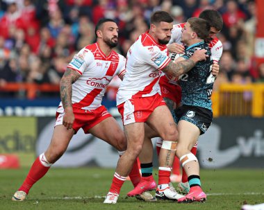 Michael Mcllorum ve Jared Warea-Hargreaves, Leigh Leopards 'dan Bailey Hodgson' la oynadıkları Betfred Süper Lig 5. Raundunda Sewell Group Craven Park 'ta Hull KR' a karşı Leigh Leopards maçında mücadele ettiler.