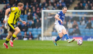 Chesterfield 'dan Jamie Grimes, 22 Mart 2025' te İngiltere 'nin Chesterfield şehrinde oynanan SMH Group Stadiumact Stadyumu' nda oynanan 2.