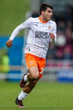 Blackpool 'dan Rob Apter, 22 Mart 2025' te İngiltere 'nin Northampton Stadyumu' nda oynanan Northampton Town-Blackpool maçında maç yapıyor.