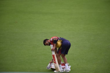 Royal Challengers Bengaluru 'nun (RCB) Virat Kohli, Hindistan Premier Ligi (IPL) 2025 T20 kriket maçının arifesinde Kolkata Knight Riders ve Royal Challengers Bengaluru arasında oynanan bir antrenman oturumuna katıldı. 