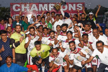 Mohan Bagan AC, 23 Mart 2025 tarihinde Hindistan 'ın başkenti Howrah' da bulunan Dumurjala Spor Kompleksi 'nde Mohan Bagan AC ile East Bengal Club arasında oynanan 2025 final maçında şampiyonluk üstüne şampiyonluk kutlaması yaptı.