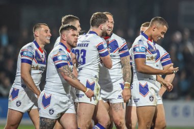 Wakefield Trinity 'den Josh Rourke, Birleşik Krallık' ın Wakefield Stadyumu 'ndaki Wakefield Trinity vs Hull FC maçında 21 Mart 2025 tarihinde oynanan Betfred Süper Lig karşılaşmasını kutluyor.