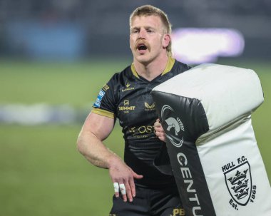 Wakefield Trinity vs Hull FC maçında Hull FC 'den Brad Fash 21 Mart 2025' te Wakefield Stadyumu 'nda oynanan Betfred Süper Lig karşılaşmasında ısındı.
