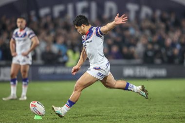 Wakefield Trinity 'den Mason Lino, Wakefield Stadyumu, Wakefield, İngiltere' de 21 Mart 2025 'te oynanan Betfred Süper Lig 5. turunda Wakefield Trinity vs Hull FC maçında penaltı aldı.