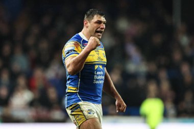 Leeds Rhinos 'tan Ryan Hall, takımının Betfred Süper Lig 5. Raundu' nda Leeds Gergedan 'a karşı Wigan Warriors maçını Headingley Stadyumu' nda 22 Mart 2025 'te kazanmasını kutluyor.