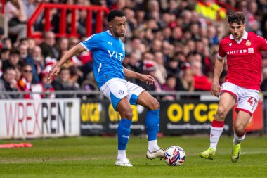 Stockport County 'den İbou Touray, 22 Mart 2025' te İngiltere 'nin SToK Cae Ras, Wrexham kentinde oynanan 1.