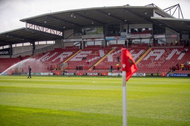 Wrexham, Wrexham 'a karşı Stockport County maçı öncesinde SToK Cae Ras, Wrexham, Birleşik Krallık, 22 Mart 2025