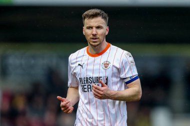 Blackpool 'dan Lee Evans 22 Mart 2025' te İngiltere 'nin Northampton Stadyumu' nda oynanan Northampton Town-Blackpool maçında sahada.
