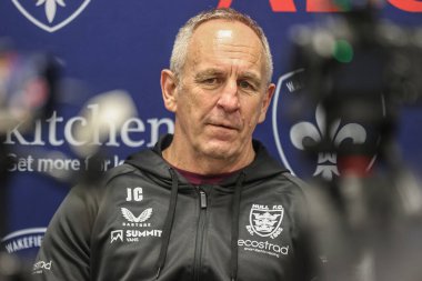 John Cartwright Hull FC 'nin baş antrenörü, 21 Mart 2025' te Wakefield, Birleşik Krallık 'taki DIY Kitchens Stadyumu' nda oynanan Betfred Süper Lig 5.