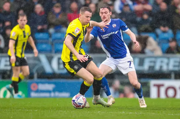 Harrogate Town 'dan Bryn Morris, Chesterfield' li Liam Mandeville 'i 22 Mart 2025' te SMH Group Stadiumact Stadyumu 'nda oynanan 2.