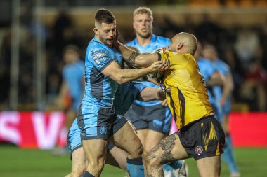 Cade Cust of Hull FC ve George Griffin Castleford Tigers, 27 Mart 2025 'te The Mend-A-Hose Jungle, Castleford, İngiltere' de oynanan 6.