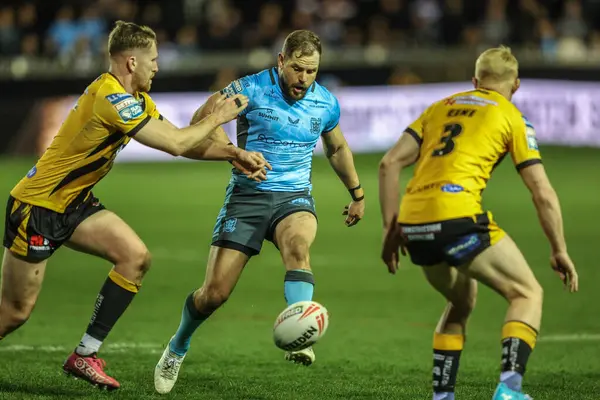 Hull FC 'den Aidan Sezer, 27 Mart 2025' te İngiltere 'deki The Mend-A-Hose Jungle, Castleford, İngiltere' de oynanan 6.