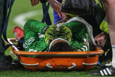 Coventry City 'den Oliver Dovin 28 Mart 2025' te Sheffield, Sheffield, İngiltere 'de oynanan Sky Bet Şampiyonası maçında başından sakatlanarak sedyeyle götürüldü.