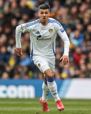 Leeds United takımından Jol Piroe, Leeds Road, Leeds, Birleşik Krallık 'ta Leeds United ile Swansea City maçında 29 Mart 2025' te karşılaştı.