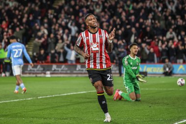 Sheffield United takımından Tyrese Campbell, 28 Mart 2025 'te Sheffield, İngiltere' deki Bramall Lane Coventry City 'de oynanan Sky Bet Şampiyonası maçında 2-0' lık galibiyetini kutluyor.