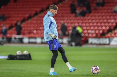 Coventry City 'den Bradley Collins maç öncesi ısınma maçında Sheffield United ile Coventry City maçı sırasında Sheffield Lane, Sheffield, İngiltere, 28 Mart 2025