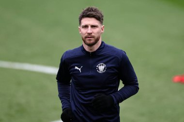 Blackpool 'dan James Husband maç öncesi ısınma oturumunda 21 Mart 2025' te Bloomfield Road, Blackpool 'da Blackpool ve Bolton Wanderers maçında