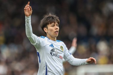 Leeds United takımından Ao Tanaka, 29 Mart 2025 'te Leeds Road, Leeds, Birleşik Krallık' ta Leeds United ve Swansea City maçında tepki gösterdi.