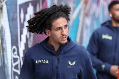 Burnley 'den Hannibal Mejbri, 29 Mart 2025' te Burnley ile Bristol City arasındaki Gökyüzü İddia Şampiyonası karşılaşması öncesinde stadyuma geldi.