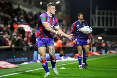 Wakefield Trinity 'den Cam Scott maç öncesi ısınma maçında Betfred Süper Lig 6. raundunda Leigh Leopards, Wakefield Trinity' ye karşı Leigh Spor Köyü, Leigh, Birleşik Krallık, 28 Mart 2025