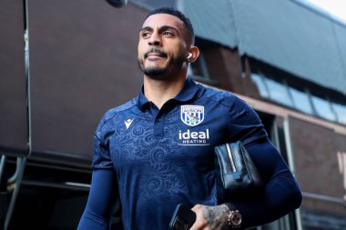 West Bromwich Albion 'dan Karlan Ahearne-Grant, 29 Mart 2025' te İngiltere 'nin Carrow Road kentindeki Norwich City-West Bromwich Albion maçından önce Carrow Road' a vardı.