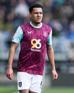 Burnley 'den CJ Egan-Riley Gökyüzü İddia Şampiyonası' nda Burnley, Bristol City 'ye karşı Turf Moor, Burnley, Birleşik Krallık' ta 29 Mart 2025