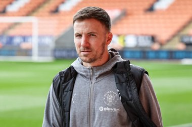 Blackpool takımından Lee Evans, 21 Mart 2025 'te Bloomfield Road, Blackpool' da oynanan Blackpool - Bolton Wanderers maçında sahaya çıktı.