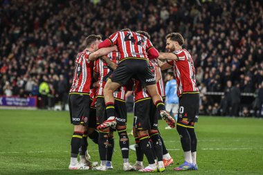 Sheffield United takımından Gustavo Hamer, 28 Mart 2025 'te Sheffield Lane, Sheffield, İngiltere' de oynanan Sky Bet Şampiyonası maçında 1-0 'lık galibiyetini kutluyor.