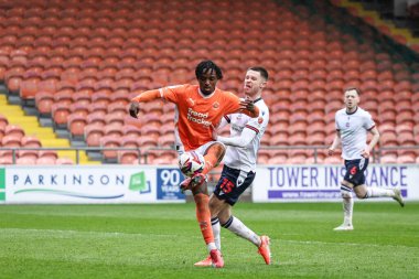 Blackpool 'dan Niall Ennis, 21 Mart 2025' te Bloomfield Road, Blackpool 'da oynanan Blackpool 1 karşılaşmasında 21-1 berabere kaldı.