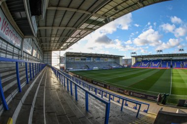 Halliwell Jones Stadyumu 'nun Betfred Süper Lig 6. Maçı sırasında Halliwell Jones Stadyumu' nda Warrington Wolves - Leeds Rhinos maçının genel görüntüsü, 28 Mart 2025