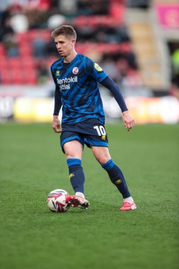 Crawley Town 'dan Liam Fraser, 29 Mart 2025' te New York, Rotherham Stadyumu 'nda oynanan 1.