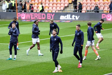 Blackpool 'dan James Husband maç öncesi ısınma oturumunda 21 Mart 2025' te Bloomfield Road, Blackpool 'da Blackpool ve Bolton Wanderers maçında