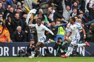 Leeds United takımından Wilfried Gnonto, 29 Mart 2025 'te Leeds Road, Leeds, İngiltere' de oynanan Sky Bet Swansea City maçında 2-1 'lik galibiyet golünü kutluyor.