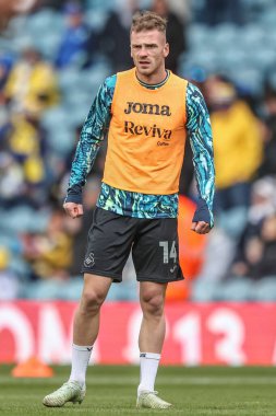 Swansea City 'den Josh Tymon, Sky Bet Şampiyonası maçında maç öncesi ısınma maçında Leeds United ile Swansea City, Elland Road, Leeds, Birleşik Krallık' ta karşı karşıya geldi.