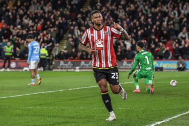 Sheffield United takımından Tyrese Campbell, 28 Mart 2025 'te Sheffield, İngiltere' deki Bramall Lane Coventry City 'de oynanan Sky Bet Şampiyonası maçında 2-0' lık galibiyetini kutluyor.