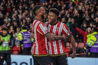 Sheffield United takımından Rhian Brewster, 28 Mart 2025 'te Bramall Lane, Sheffield, İngiltere' de oynanan Sky Bet Şampiyonası maçında 3-0 'lık galibiyet golünü kutluyor.