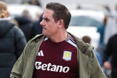 Aston Villa taraftarı, 30 Mart 2025 tarihinde Birleşik Krallık 'ın Deepdale kentinde Preston North End - Aston Villa maçında oynanan Emirates FA Cup çeyrek finalleri sırasında stadyuma geldi.