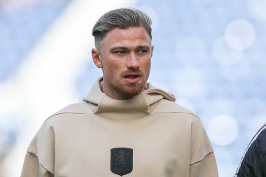 Aston Villa 'dan Matty Cash, 30 Mart 2025' te Birleşik Krallık 'ın Deepdale kentinde düzenlenen Preston North End - Aston Villa çeyrek finalleri sırasında stadyuma geldi.