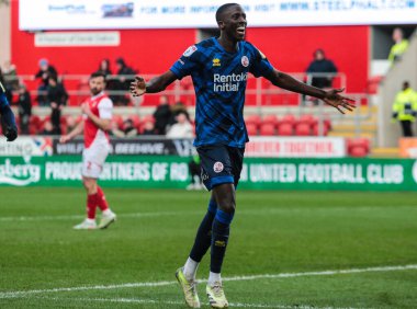 Crawley Town 'dan Panutche Camar, 29 Mart 2025' te New York Stadyumu 'nda oynanan Sky Bet 1 karşılaşmasında 0-4 öne geçti.