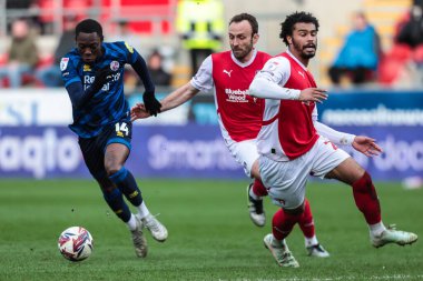 Crawley Town 'dan Rushian Hepburn-Murphy, 29 Mart 2025' te New York Stadyumu 'nda oynanan Sky Bet Ligi 1 karşılaşmasında Rotherham United, Crawley Town' a karşı.