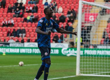 Crawley Town 'dan Panutche Camar, 29 Mart 2025' te New York, Rotherham, İngiltere 'deki Crawley Town' da oynanan Sky Bet 1 karşılaşmasında 0-4 'lük galibiyetini kutluyor.