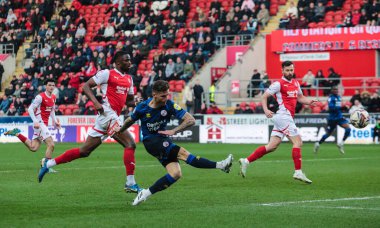 Crawley Town 'dan Gavan Holohan, 29 Mart 2025' te New York Stadyumu 'nda oynanan Sky Bet 1 karşılaşmasında 0-3 berabere kaldı.