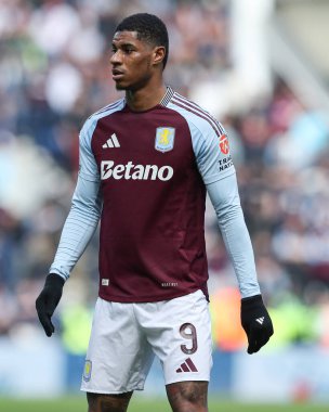 Aston Villa 'dan Marcus Rashford, 30 Mart 2025 tarihinde Birleşik Krallık' ın Deepdale kentinde Preston North End - Aston Villa çeyrek final karşılaşmasında