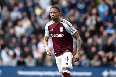 Aston Villa takımından Ezri Konsa, 30 Mart 2025 tarihinde Birleşik Krallık 'ın başkenti Deepdale' de Preston North End ile Aston Villa arasında oynanan çeyrek final karşılaşmasında karşılaştı.