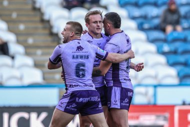 Hull KR 'dan Jez Litten, 30 Mart 2025' te John Smith Stadyumu 'nda oynanan 6. Betfred Süper Lig karşılaşmasında Huddersfield Giants ile Hull KR karşılaşmasını kutluyor.