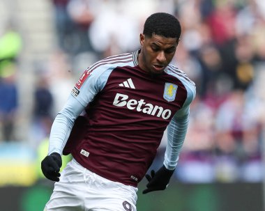 Aston Villa 'dan Marcus Rashford, 30 Mart 2025 tarihinde Birleşik Krallık' ın Deepdale kentinde Preston North End - Aston Villa çeyrek final karşılaşmasında