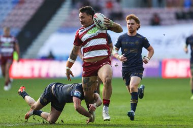 Wigan Warriors takımından Tyler Dupree, 30 Mart 2025 'te İngiltere' nin Wigan şehrinde oynanan Wigan Warriors - Salford Red Devils maçında yenilmiştir.