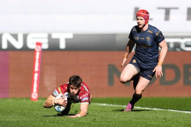 Wigan Warriors 'dan Jacob Douglas daha sonra Wigan Warriors ile Wigan Warriors arasında oynanan 6. Raundda elenen Wigan Warriors - Salford Red Devils maçında Wigan, Wigan Stadyumu, Birleşik Krallık, 30 Mart 2025