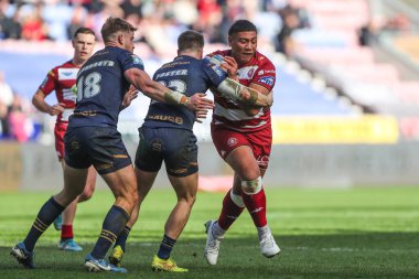 Wigan Warriors takımından Patrick Mago, 30 Mart 2025 'te İngiltere' nin Wigan şehrinde oynanan Wigan Warriors - Salford Red Devils maçında yenilmiştir.